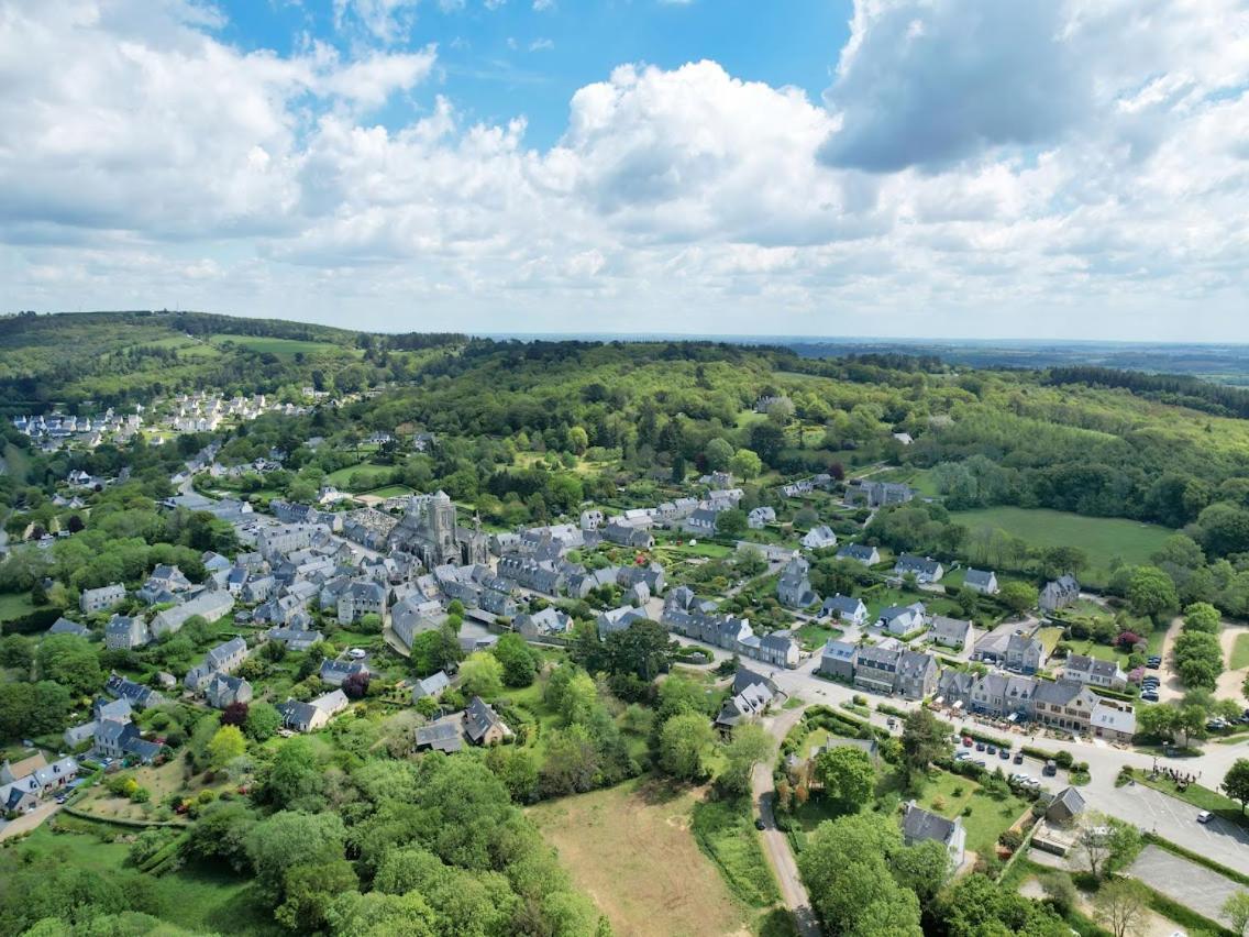 Logis Le Prieure Locronan Exterior foto